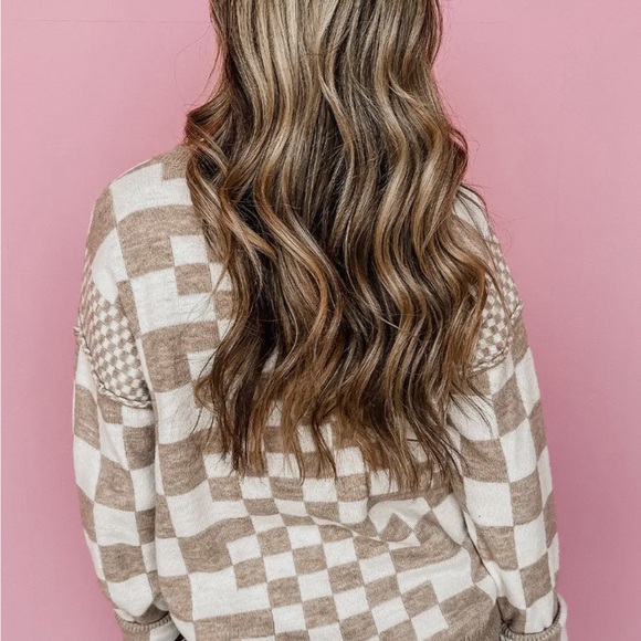 NWT- Khaki checkered print drop shoulder Women's Sweater - Picture 2 of 6